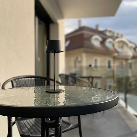 Helios Deluxe Apartment